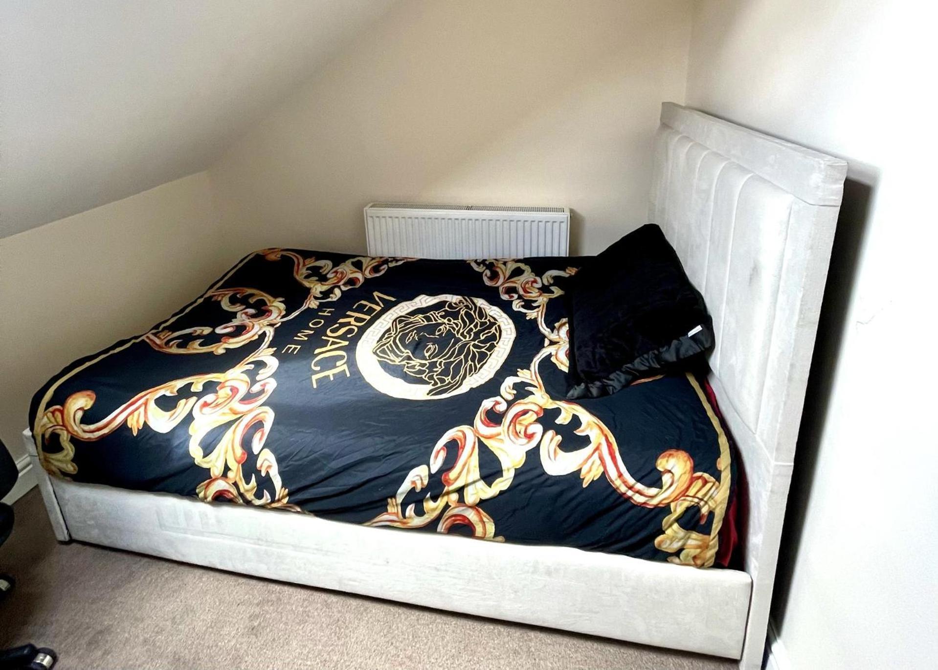 2-Bed Apartment - Sleeps 4 - Street Parking - Wifi Manchester Luaran gambar