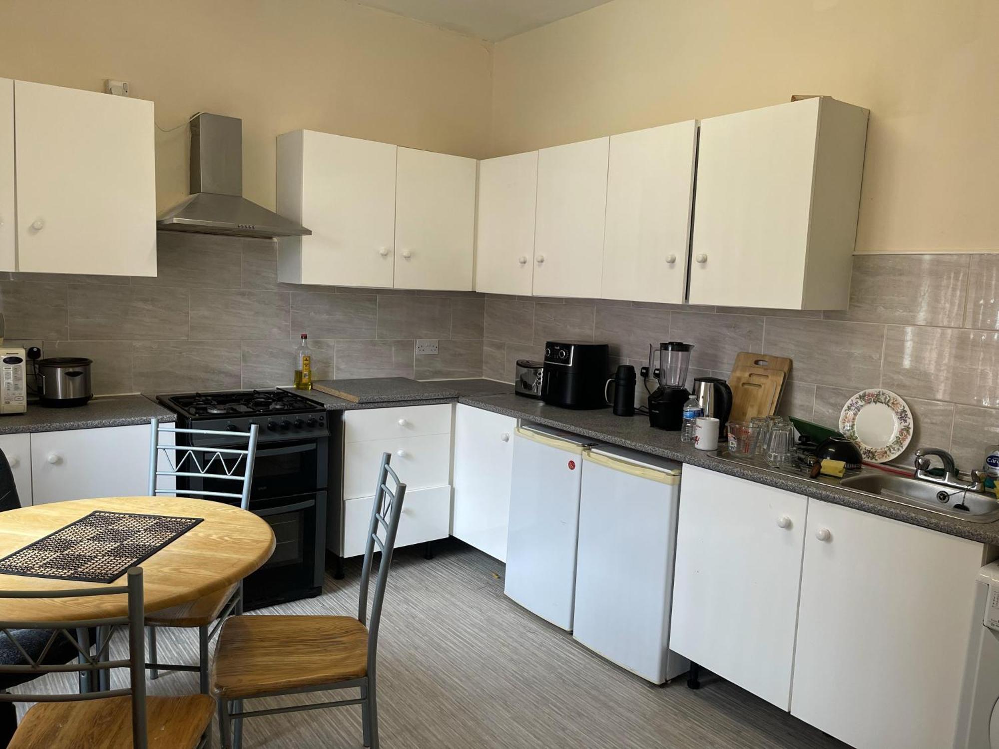2-Bed Apartment - Sleeps 4 - Street Parking - Wifi Manchester Luaran gambar